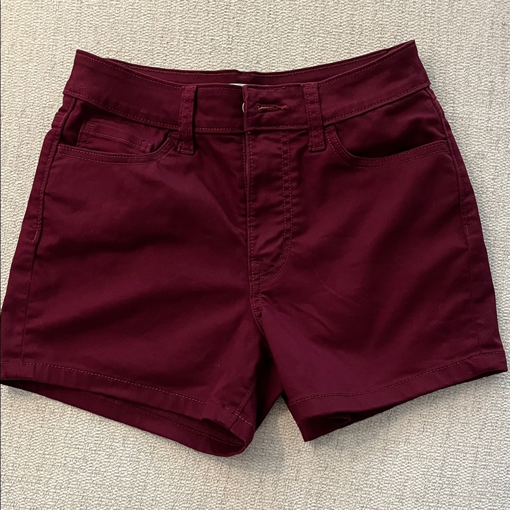 Zenana Outfitters Burgundy Cotton Blend Mid-Rise Shorts